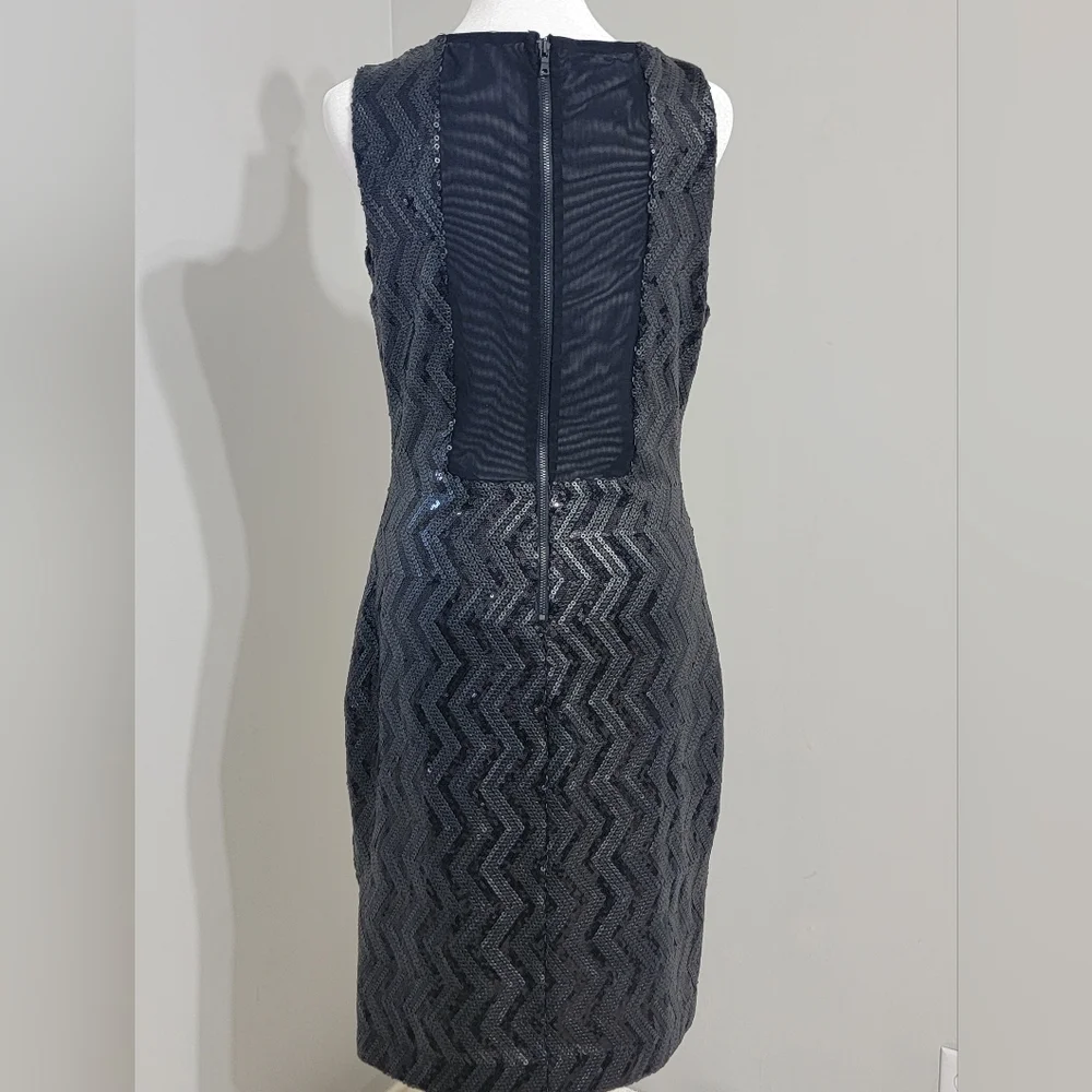 Alice +Olivia Black Sequin Chevron Dress w/Back Detail Women's Sz 8 - Picture 12 of 14